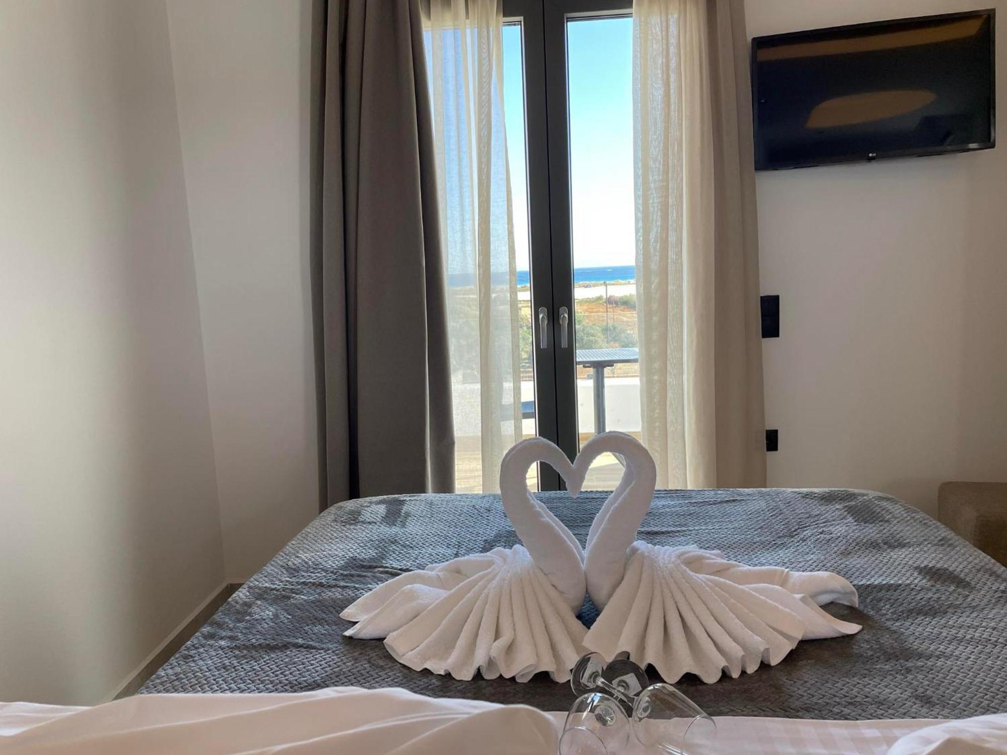 Latramys Suites Mikri Vigla Exterior photo