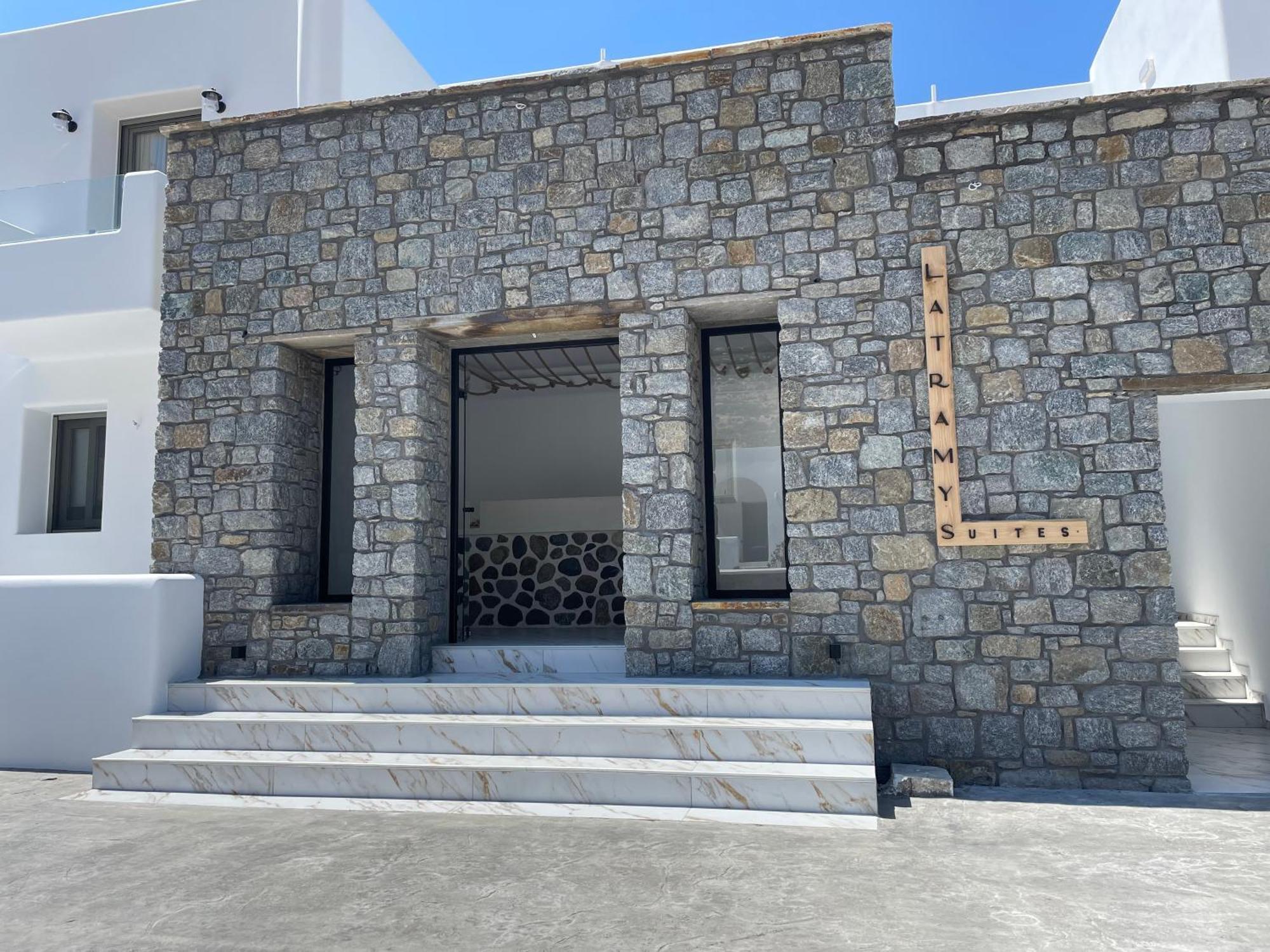 Latramys Suites Mikri Vigla Exterior photo